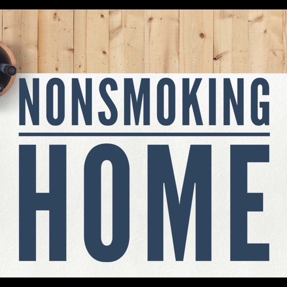 👩🏻MEET THE SELLER👩🏻 - Picture 3 of 4